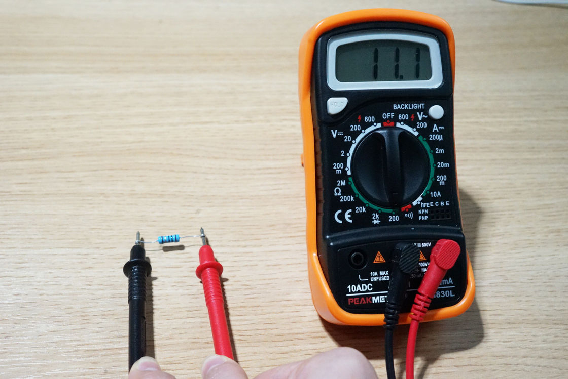 CE Digital Volt Ohm Meter Capacitance Frequency Diode Transistor