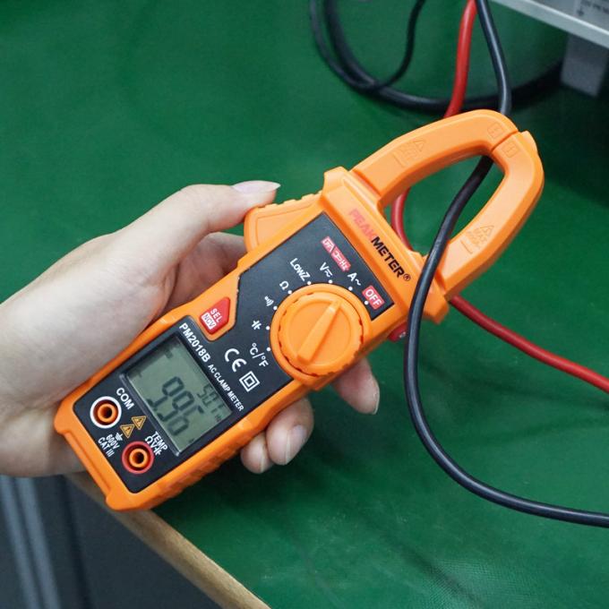 Đồng hồ đo kẹp AC kỹ thuật số phạm vi tự động 600A Kiểm tra liên tục LPF / NCV hiện tại