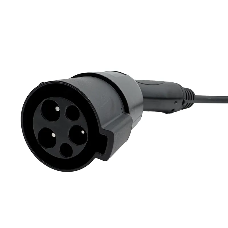 PM701U EVSE Adaptor Complies with SAE J1772 Standard
